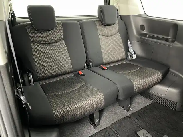 日産 セレナ ハイウェイスター Vエアロ+Safty 福島県 2016(平28)年 6.3万km ダイヤモンドブラック ４WD/エマージェンシーブレーキ/・ディスプレイ付自動防眩式ルームミラー/(ミラーにバックカメラ・アラウンドビューモニター)/・踏み間違い衝突防止アシスト/・フロント& バックソナー/・ふらつき警報/・衝突軽減ブレーキ/・レーンキープアシスト/社外ナビゲーション/・型式：CN-R330WD/・【Bluetooth/TV/AM・FM/CD/DVD】/・ETC/・前後ドライブレコーダー/純正フロアマット/ドアバイザー/LEDライト/・フォグライト/・オートライト/電動格納ウィンカーミラー/プッシュスタート/・スマートキー