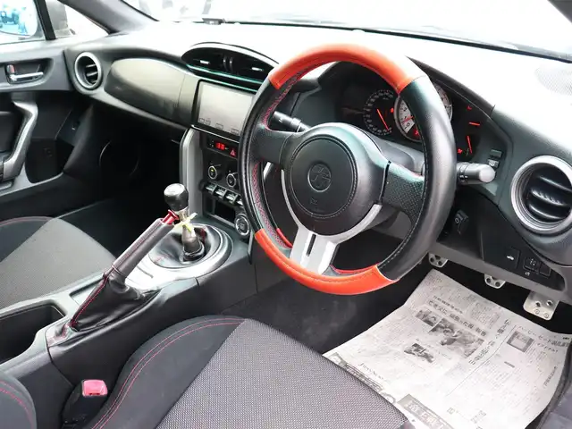 トヨタ ８６ GT 神奈川県 2013(平25)年 5.8万km 黒 ６速マニュアル/社外ボンネット/車高調/ETC/純正ナビ/フルセグTV/社外セキュリティ