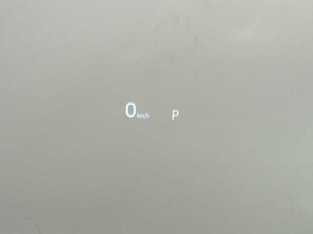 トヨタ カムリ G レザーパッケージ 宮城県 2018(平30)年 6.7万km プラチナホワイトパールマイカ トヨタセーフティセンス/・プリクラッシュセーフティ/・レーダークルーズコントロール/・レーントレーシングアシスト/・オートマチックハイビーム/ヘッドアップディスプレイ/純正ナビ/・バックカメラ/・フルセグTV/Bluetooth/CD/DVD/USB/AUX/・ビルトインETC/・前方ドライブレコーダー/アイドリングストップ/フロント熱線/電子パーキング/・オートブレーキホールド/革巻きステアリング/・ステアリングスイッチ/レザーシート/・パワーシート（運転席/助手席）/・シートヒーター（運転席/助手席）/LEDヘッドライト/・オートライト/・フォグランプ/プッシュスタート/・スマートキー/純正アルミホイール/純正フロアマット/ドアバイザー