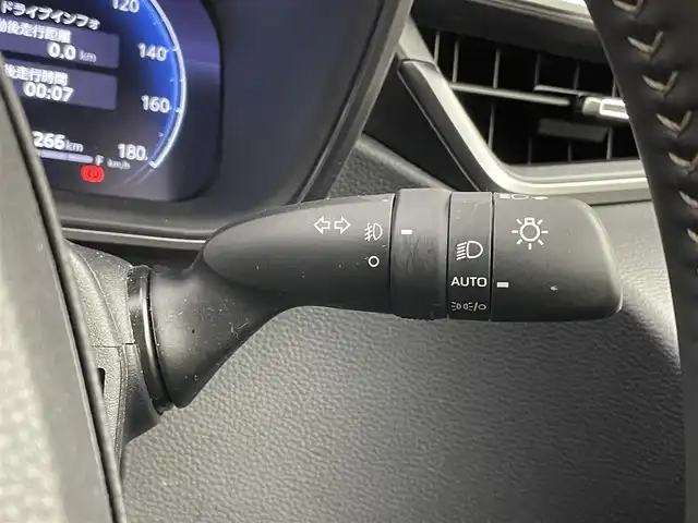 トヨタ カローラツーリング ハイブリッド ダブルバイビー 埼玉県 2024(令6)年 1.3万km ラグジュアリーホワイトパールクリスタルシャインガラスフレーク モデリスタエアロ/純正10.5インチナビ/ 地デジＴＶ Bluetooth CarPlay/バックカメラ/プリクラッシュセーフティー/レーダークルーズコントロール/レーンディパーチャーアラート/ブラインドスポットモニター/クリアランスソナー/シートヒーター/ステアリングヒーター/ドライブレコーダー/LEDオートライト/オートハイビーム/ETC2.0