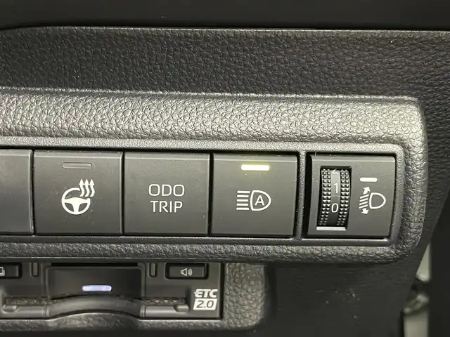 トヨタ カローラツーリング ハイブリッド ダブルバイビー 埼玉県 2024(令6)年 1.3万km ラグジュアリーホワイトパールクリスタルシャインガラスフレーク モデリスタエアロ/純正10.5インチナビ/ 地デジＴＶ Bluetooth CarPlay/バックカメラ/プリクラッシュセーフティー/レーダークルーズコントロール/レーンディパーチャーアラート/ブラインドスポットモニター/クリアランスソナー/シートヒーター/ステアリングヒーター/ドライブレコーダー/LEDオートライト/オートハイビーム/ETC2.0