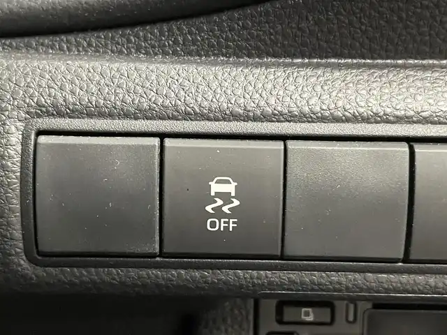 トヨタ カローラツーリング ハイブリッド ダブルバイビー 埼玉県 2024(令6)年 1.3万km ラグジュアリーホワイトパールクリスタルシャインガラスフレーク モデリスタエアロ/純正10.5インチナビ/ 地デジＴＶ Bluetooth CarPlay/バックカメラ/プリクラッシュセーフティー/レーダークルーズコントロール/レーンディパーチャーアラート/ブラインドスポットモニター/クリアランスソナー/シートヒーター/ステアリングヒーター/ドライブレコーダー/LEDオートライト/オートハイビーム/ETC2.0