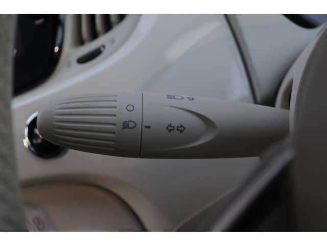 フィアット ５００ 大分県 2021(令3)年 5万km ボサノバホワイト 取扱説明書/保証書/クルーズコントロール/純正ディスプレイオーディオ/Bluetooth/CarPlay/純正フロアマット/純正ハロゲンヘッドライト/USB/パドルシフト/ETC