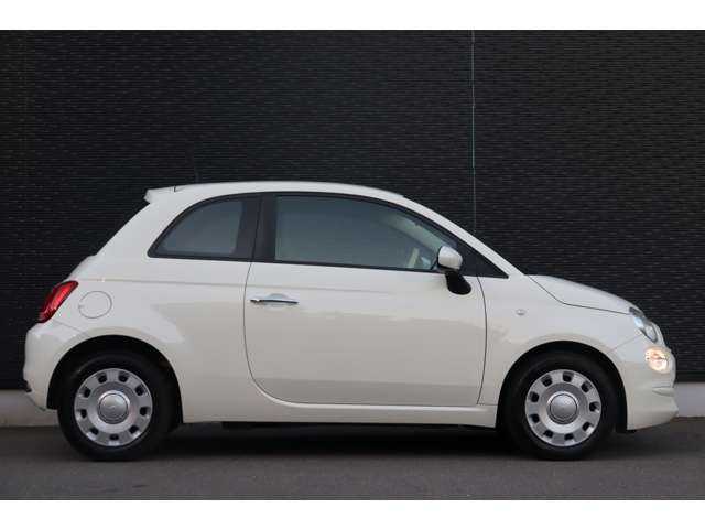 フィアット ５００ 大分県 2021(令3)年 5万km ボサノバホワイト 取扱説明書/保証書/クルーズコントロール/純正ディスプレイオーディオ/Bluetooth/CarPlay/純正フロアマット/純正ハロゲンヘッドライト/USB/パドルシフト/ETC