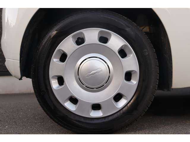 フィアット ５００ 大分県 2021(令3)年 5万km ボサノバホワイト 取扱説明書/保証書/クルーズコントロール/純正ディスプレイオーディオ/Bluetooth/CarPlay/純正フロアマット/純正ハロゲンヘッドライト/USB/パドルシフト/ETC