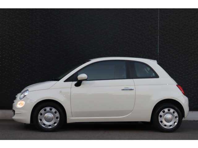 フィアット ５００ 大分県 2021(令3)年 5万km ボサノバホワイト 取扱説明書/保証書/クルーズコントロール/純正ディスプレイオーディオ/Bluetooth/CarPlay/純正フロアマット/純正ハロゲンヘッドライト/USB/パドルシフト/ETC