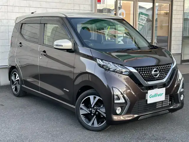 日産 デイズ HWS G ターボ プロパイロットED 埼玉県 2019(令1)年 0.7万km フローズンバニラパール/アッシュブラウンM 純正ナビオーディオ/（AM/FM/CD/DVD/SD/BT/USB）/フルセグTV/テレビキャンセラー/プロパイロット/インテリジェントエマージェンシーブレーキ/LDW/前後ドライブレコーダー/・前方ナビ連動/・後方社外　cellstar CSD-610FHR/ETC2.0/アラウンドビューモニター/バックカメラ/ディスプレイ付きインナーミラー/純正フロアマット/スペアキー/プッシュスタート/前後コーナーセンサー/ドアバイザー/保証書/車両/ナビ取扱説明書