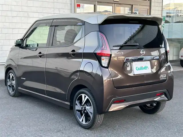 日産 デイズ HWS G ターボ プロパイロットED 埼玉県 2019(令1)年 0.7万km フローズンバニラパール/アッシュブラウンM 純正ナビオーディオ/（AM/FM/CD/DVD/SD/BT/USB）/フルセグTV/テレビキャンセラー/プロパイロット/インテリジェントエマージェンシーブレーキ/LDW/前後ドライブレコーダー/・前方ナビ連動/・後方社外　cellstar CSD-610FHR/ETC2.0/アラウンドビューモニター/バックカメラ/ディスプレイ付きインナーミラー/純正フロアマット/スペアキー/プッシュスタート/前後コーナーセンサー/ドアバイザー/保証書/車両/ナビ取扱説明書