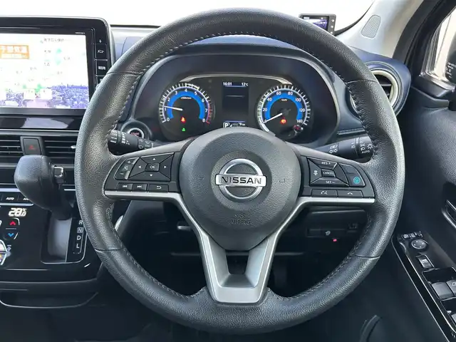 日産 デイズ HWS G ターボ プロパイロットED 埼玉県 2019(令1)年 0.7万km フローズンバニラパール/アッシュブラウンM 純正ナビオーディオ/（AM/FM/CD/DVD/SD/BT/USB）/フルセグTV/テレビキャンセラー/プロパイロット/インテリジェントエマージェンシーブレーキ/LDW/前後ドライブレコーダー/・前方ナビ連動/・後方社外　cellstar CSD-610FHR/ETC2.0/アラウンドビューモニター/バックカメラ/ディスプレイ付きインナーミラー/純正フロアマット/スペアキー/プッシュスタート/前後コーナーセンサー/ドアバイザー/保証書/車両/ナビ取扱説明書