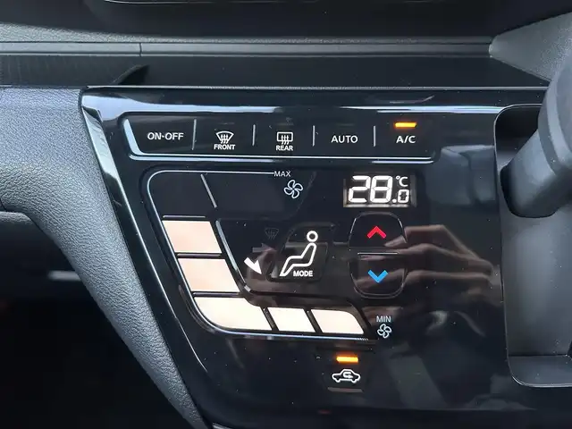 日産 デイズ HWS G ターボ プロパイロットED 埼玉県 2019(令1)年 0.7万km フローズンバニラパール/アッシュブラウンM 純正ナビオーディオ/（AM/FM/CD/DVD/SD/BT/USB）/フルセグTV/テレビキャンセラー/プロパイロット/インテリジェントエマージェンシーブレーキ/LDW/前後ドライブレコーダー/・前方ナビ連動/・後方社外　cellstar CSD-610FHR/ETC2.0/アラウンドビューモニター/バックカメラ/ディスプレイ付きインナーミラー/純正フロアマット/スペアキー/プッシュスタート/前後コーナーセンサー/ドアバイザー/保証書/車両/ナビ取扱説明書