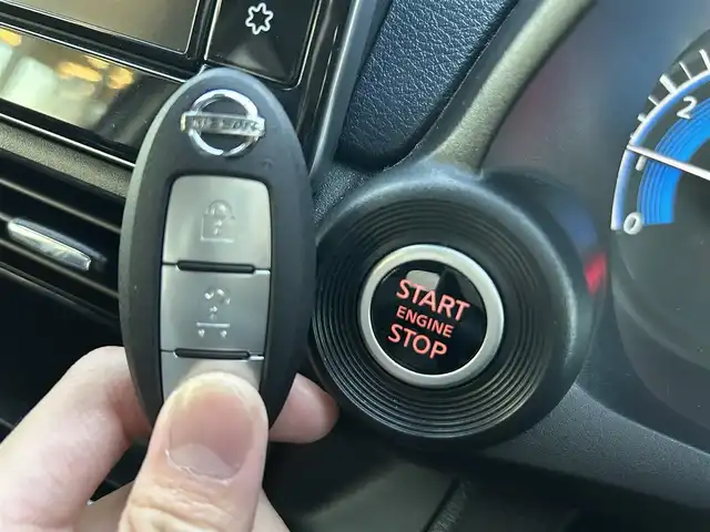 日産 デイズ HWS G ターボ プロパイロットED 埼玉県 2019(令1)年 0.7万km フローズンバニラパール/アッシュブラウンM 純正ナビオーディオ/（AM/FM/CD/DVD/SD/BT/USB）/フルセグTV/テレビキャンセラー/プロパイロット/インテリジェントエマージェンシーブレーキ/LDW/前後ドライブレコーダー/・前方ナビ連動/・後方社外　cellstar CSD-610FHR/ETC2.0/アラウンドビューモニター/バックカメラ/ディスプレイ付きインナーミラー/純正フロアマット/スペアキー/プッシュスタート/前後コーナーセンサー/ドアバイザー/保証書/車両/ナビ取扱説明書