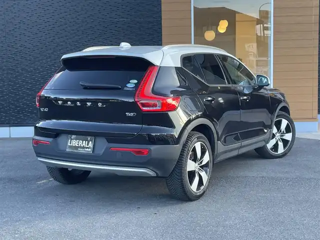 ボルボ ＸＣ４０ T4 AWD モメンタム 栃木県 2020(令2)年 5.3万km オニキスブラックP スライディングサンルーフ /Harman/Kardon/ナビ/フルセグTV/全方位カメラ/ETC/ACC/インテリセーフ/パワーシート /ハーフレザー /全席シートヒーター /ステアリングヒーター/LEDヘッドライト/オートライト/パークセンサー/レーンキープアシスト/ブラインドスポット /リヤトラフィックアラート