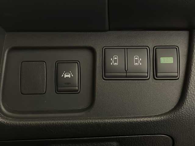 日産 セレナ ハイウェイスター Vセレ +Safty 新潟県 2015(平27)年 7.4万km ダイヤモンドブラック 4WD/純正SDナビ(MM114D-W)/CD/USB/AUX/フルセグテレビ/バックカメラ/ETC/衝突被害軽減ブレーキ/レーンキープアシスト/クルーズコントロール/両側パワースライドドア/革調シートカバー/スマートキー/プッシュスタート/LEDヘッドライト/オートライト/社外15インチアルミホイール/純正15インチAW夏タイヤ車載