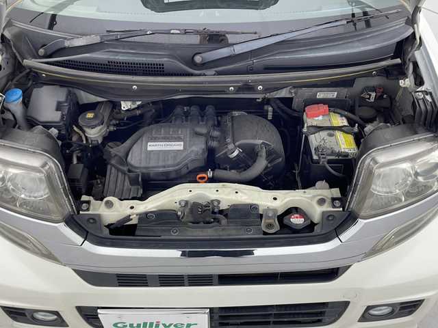 ホンダ Ｎ ＢＯＸ カスタム G 岐阜県 2013(平25)年 10.9万km プレミアムホワイトパール 純正ナビ/AM/FM/TV/SD/CD/DVD/両側スライドドア/ＨＩＤヘッドライト/社外１４インチアルミホイール/ステアリングリモコン/フォグライト/純正ドアバイザー/純正フロアマット/ステアリングリモコン/横滑り防止