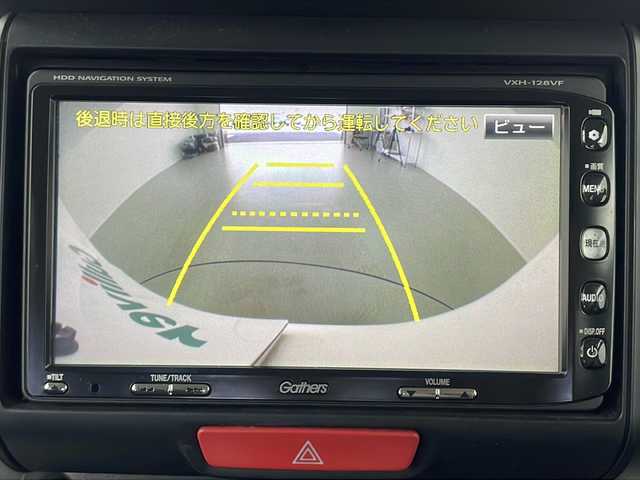 ホンダ Ｎ ＢＯＸ カスタム G 岐阜県 2013(平25)年 10.9万km プレミアムホワイトパール 純正ナビ/AM/FM/TV/SD/CD/DVD/両側スライドドア/ＨＩＤヘッドライト/社外１４インチアルミホイール/ステアリングリモコン/フォグライト/純正ドアバイザー/純正フロアマット/ステアリングリモコン/横滑り防止