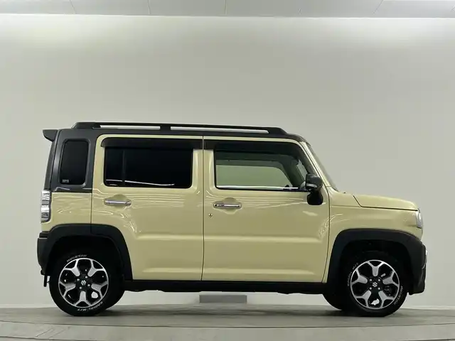 スズキ ハスラー Jスタイル Ⅱ ターボ 埼玉県 2022(令4)年 2万km シフォンアイボリーメタリック/ガンメタリック2トーン 純正ナビ　フルセグ　DVD　BT　全方位カメラ　ETC　ドラレコ　レーダークルーズ　LEDオートライト　シートヒーター　リアスポイラー　ホワイトレタータイヤ　