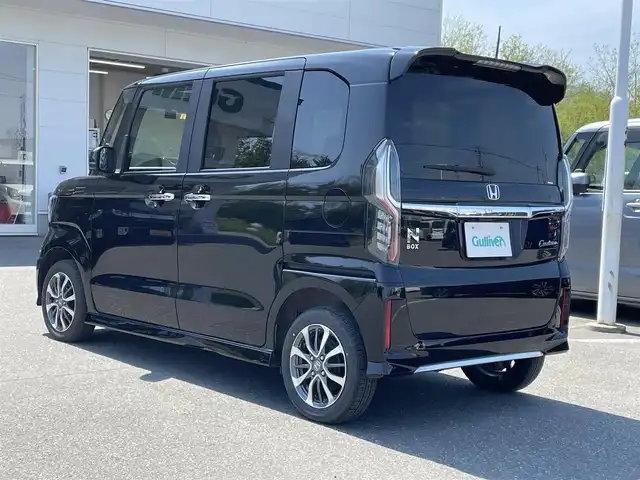 ホンダ Ｎ ＢＯＸ カスタム L 青森県 2023(令5)年 3.2万km クリスタルブラックパール 社外ディスプレイオーディオ/純正エンジンスターター/前後ドライブレコーダー/前席シートヒーター/両側パワースライドドア/コーナーセンサー/キープレーン/衝突被害軽減ブレーキ/オートライト/レーダークルーズコントロール/スタッドレスタイヤ積込（155/65R14)