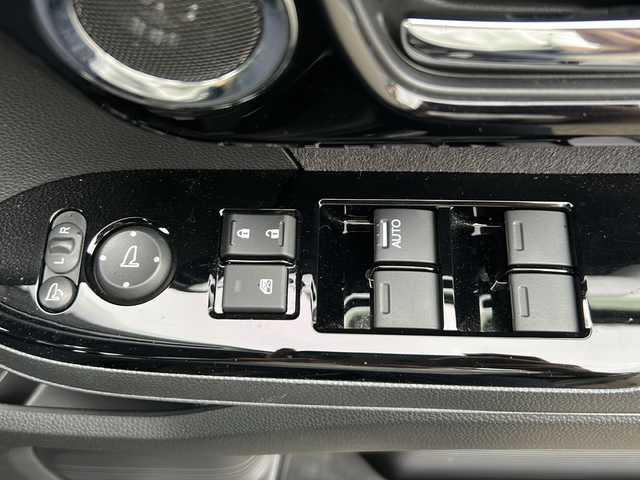 ホンダ Ｎ ＢＯＸ カスタム L 青森県 2023(令5)年 3.2万km クリスタルブラックパール ・4WD/・社外ディスプレイオーディオ（XTRONS_PE）/・バックカメラ/・Bluetooth/・ABS/・横滑り防止/・衝突被害軽減ブレーキ/・レーンキープアシスト/・レーダークルーズコントロール/・オートライト/・LEDヘットライト/・ドライブレコーダー（前後）/・両側パワースライドドア/・シートヒーター（D席）/・プッシュスタート/・スマートキー/・スペアキー1本/・カーテンエアバック/・純正AW/・社外ゴムマット