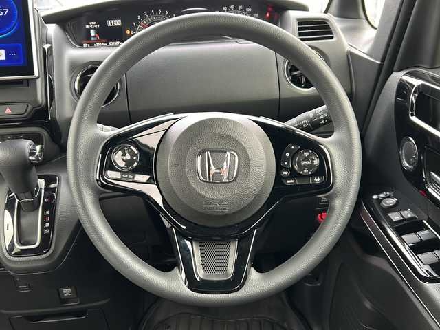 ホンダ Ｎ ＢＯＸ カスタム L 青森県 2023(令5)年 3.2万km クリスタルブラックパール ・4WD/・社外ディスプレイオーディオ（XTRONS_PE）/・バックカメラ/・Bluetooth/・ABS/・横滑り防止/・衝突被害軽減ブレーキ/・レーンキープアシスト/・レーダークルーズコントロール/・オートライト/・LEDヘットライト/・ドライブレコーダー（前後）/・両側パワースライドドア/・シートヒーター（D席）/・プッシュスタート/・スマートキー/・スペアキー1本/・カーテンエアバック/・純正AW/・社外ゴムマット