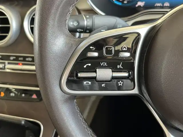 メルセデス・ベンツ ＧＬＣ２２０ d 4マチック クーペ 山形県 2020(令2)年 5.7万km ダイヤモンドホワイト レザーエクスクルーシブパッケージ/・本革シート【シルクベージュ】/・シートベンチレーター/・ヘッドアップディスプレイ/・Burmesterサラウンドシステム/・12.3コックピットディスプレイ/360°カメラ/フルセグTV/パワーバックドア/パドルシフト/アダプティブクルーズコントロール/レーンキープアシスト