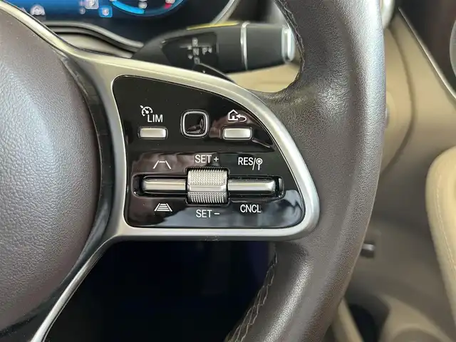 メルセデス・ベンツ ＧＬＣ２２０ d 4マチック クーペ 山形県 2020(令2)年 5.7万km ダイヤモンドホワイト レザーエクスクルーシブパッケージ/・本革シート【シルクベージュ】/・シートベンチレーター/・ヘッドアップディスプレイ/・Burmesterサラウンドシステム/・12.3コックピットディスプレイ/360°カメラ/フルセグTV/パワーバックドア/パドルシフト/アダプティブクルーズコントロール/レーンキープアシスト
