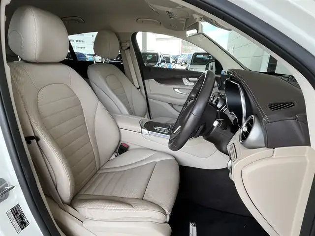 メルセデス・ベンツ ＧＬＣ２２０ d 4マチック クーペ 山形県 2020(令2)年 5.7万km ダイヤモンドホワイト レザーエクスクルーシブパッケージ/・本革シート【シルクベージュ】/・シートベンチレーター/・ヘッドアップディスプレイ/・Burmesterサラウンドシステム/・12.3コックピットディスプレイ/360°カメラ/フルセグTV/パワーバックドア/パドルシフト/アダプティブクルーズコントロール/レーンキープアシスト