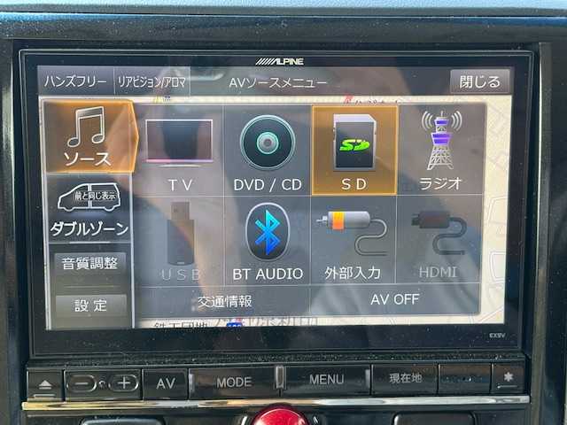 三菱 デリカＤ：５ D－Power package 静岡県 2017(平29)年 4.5万km ウォームホワイトP/スターリングシルバーM ●社外ナビ/(フルセグ/CD/DVD/Bluetooth)/(EX9V)/●前席シートヒーター/●クルーズコントロール/●社外車高調/●社外マフラー/●パドルシフト/●オートライト/●革巻きステアリング/●ステアリングスイッチ/●ETC/●電動リアゲート/●フリップダウンモニター(ALPINE)/●両側パワースライドドア/●電動格納ウィンカーミラー/●ドアバイザー/●スマートキー/●純正フロアマット/●純正18インチアルミホイール/●ダブル＋ニーSRS＋ABS/●車両取扱説明書/●ナビ取扱説明書