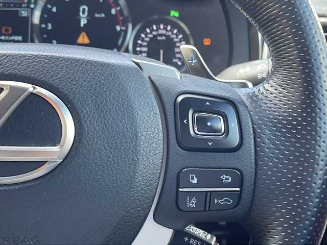レクサス ＲＣ Ｆ 山口県 2015(平27)年 7.6万km ホワイトノーヴァガラスフレーク メーカーマルチナビ/　・フルセグTV/　・CD/DVD/Bluerayディスク再生対応/　・FM/AMラジオ/　・USBデータ通信/　・Bluetoothオーディオ/　・ハンズフリー通話/マークレビンソンプレミアムサウンド(10SP)/サンルーフ/エアベンチレーションシート/シートヒーター/ポジションメモリー機能付パワーシート/ステアリングヒーター/電動チルトテレスコピック革巻ステアリング/パドルシフト/ステアリングリモコン/アダプティブクルーズコントロール/LEDオートライト/ロック連動自動開閉ドアミラー/ビルトインETC/前後ドライブレコーダー(YupiteruSN-TW9900)/ブラインドスポットモニター/クリアランスソナー/パドルシフト/照明付バニティミラー/アクティブリアウィング/マルチインフォメーションディスプレイ/純正19インチAW/レザーシート/WSRS＋サイドカーテンエアバッグ/プリクラッシュセーフティ/車線逸脱防止支援システム/後退時連動チルトドアミラー/クリアランスソナー/フルオートAC