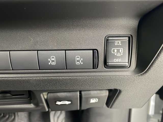 日産 セレナ e－パワー ハイウェイスター V 埼玉県 2025(令7)年 0.1千km プリズムホワイト エマージェンシーブレーキ/プロパイロット/純正メモリナビ/Bluetooth/フルセグ/BSM/純正前後ドライブレコーダー/置くだけ充電/ETC2.0/両側パワースライドドア/アラウンドビューモニター/デジタルインナーミラー/プッシュスタート/スマートキー/スペアキー