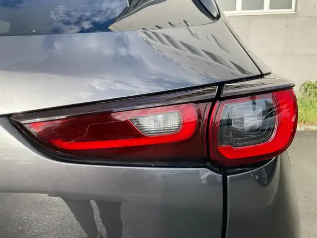 マツダ ＣＸ－５ XD ブラックトーンエディション 静岡県 2023(令5)年 2.5万km マシーングレープレミアムM i-ACTIVESENSE/純正10.25インチセンターディスプレイ/　AM FM Bluetooth USB スマホ連携/フルセグTV/前後ドライブレコーダー/ETC/360°モニター フロント/サイド/バックモニター/クルージング&トラフィックサポート/ハンズフリー機能パワーリフトゲート/ワイヤレス充電Qi/前席シートヒーター/ステアリングヒーター/運転席メモリ付パワーシート/電動パーキングブレーキ/オートブレーキホールド/USB端子 TypeC×2 TypeA×2/純正ラゲッジマット/純正19インチアルミホイール/スマートキー×2本