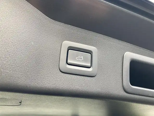 マツダ ＣＸ－５ XD ブラックトーンエディション 静岡県 2023(令5)年 2.5万km マシーングレープレミアムM i-ACTIVESENSE/純正10.25インチセンターディスプレイ/　AM FM Bluetooth USB スマホ連携/フルセグTV/前後ドライブレコーダー/ETC/360°モニター フロント/サイド/バックモニター/クルージング&トラフィックサポート/ハンズフリー機能パワーリフトゲート/ワイヤレス充電Qi/前席シートヒーター/ステアリングヒーター/運転席メモリ付パワーシート/電動パーキングブレーキ/オートブレーキホールド/USB端子 TypeC×2 TypeA×2/純正ラゲッジマット/純正19インチアルミホイール/スマートキー×2本