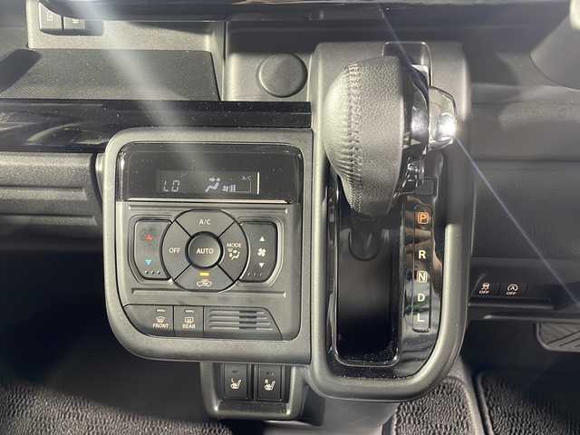 スズキ スペーシア カスタム HYBRID XS 沖縄県 2023(令5)年 1.5万km クールカーキPM 禁煙車　/社外ディスプレイオーディオ　/両側パワースライドドア　/ヘッドアップディスプレイ　/レーダークルーズコントロール　/ハーフレザーシート　/オットマン　/コーナーセンサー　/純正フロアマット/純正１５インチアルミホイール　/シートヒーター　/ＬＥＤヘッドライト