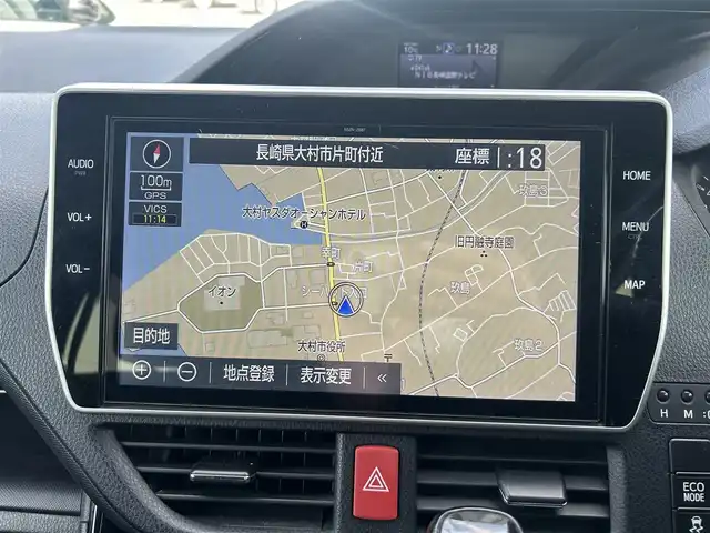 トヨタ ノア Si ダブルバイビーⅢ 長崎県 2021(令3)年 8万km ラグジュアリーホワイトパールクリスタルシャインガラスフレーク 純正10型ナビ/・バックカメラ/・フルセグテレビ/・CD/DVD/・Bluetooth/・AM/FM/純正フリップダウンモニター/TRDエアロ/両側パワースライドドア/ＬＥＤヘッドライト/ETC/前後ドライブレコーダー/トヨタセーフティーセンス/横滑り防止装置/レーンキープアシスト/純正フロアマット/スマートキー/プッシュスタート/スペアキー/新車保証書/取扱説明書