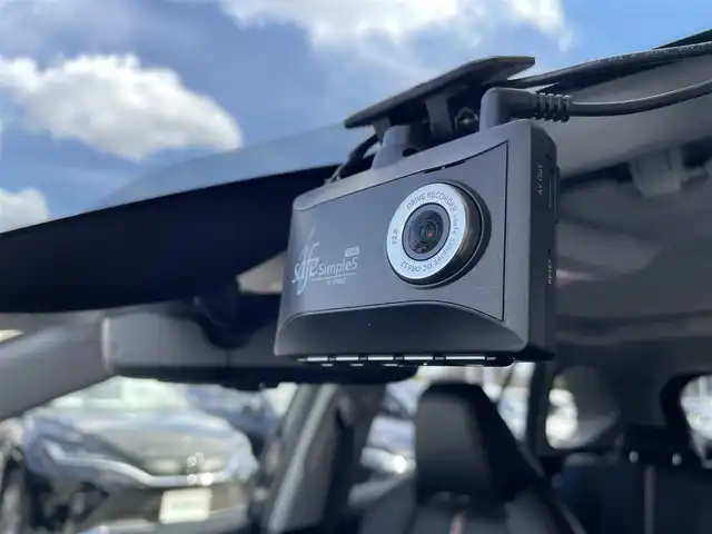 トヨタ ＲＡＶ４ アドベンチャー 東京都 2022(令4)年 2万km アティチュードブラックマイカ ワンオーナー/サンルーフ/純正ディスプレイオーディオ/バックモニター/デジタルインナーミラー/ブラインドスポットモニター/プリクラッシュセーフティ/シートヒーター/エアシート/ハンドルヒーター/純正ドアバイザー/純正フロアマット/レーダークルーズ/運転席のみパワーシート(シートメモリー)/ＥＴＣ/前後ドライブレコーダー/スマートキー