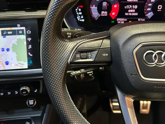 アウディ Ｑ３ 35TDIクワトロ Sライン 道央・札幌 2021(令3)年 2.8万km グレイシアホワイトメタリック ベーシックパッケージ/　・シートヒーター/　・電動フロントシート/　・ランバーサポート/　・アウディホールドアシスト/　・オートマチックテールゲート/アシスタンスパッケージ/　・ACC/　・エマージェンシーアシスト/　・サイドアシスト/　・リアクロストラフィックアシスト/プラスパッケージ/　・パーシャルレザー/　・マルチカラーアンビエントライティング/　・リヤシートUSB/テクノロジーパッケージ/　・スマートフォンインターフェース/　・ワイヤレスチャージング/TVチューナー/純正メモリナビ/USB/Bluetooth/360°カメラ/バーチャルコックピット/LEDヘッドライト