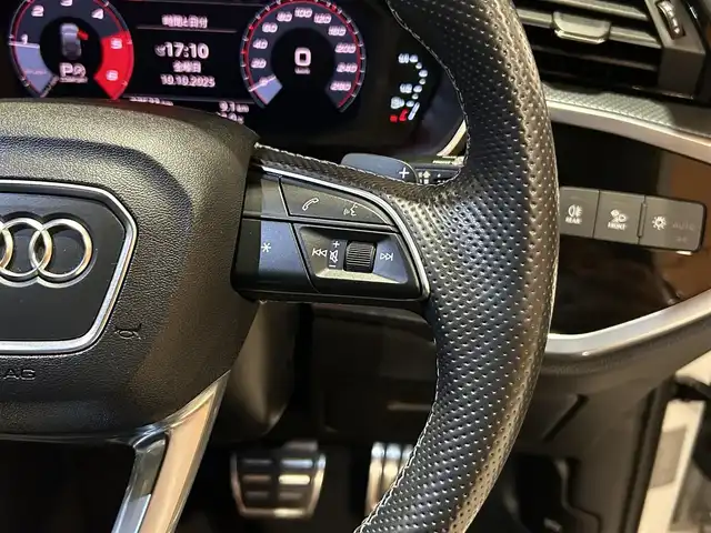 アウディ Ｑ３ 35TDIクワトロ Sライン 道央・札幌 2021(令3)年 2.8万km グレイシアホワイトメタリック ベーシックパッケージ/　・シートヒーター/　・電動フロントシート/　・ランバーサポート/　・アウディホールドアシスト/　・オートマチックテールゲート/アシスタンスパッケージ/　・ACC/　・エマージェンシーアシスト/　・サイドアシスト/　・リアクロストラフィックアシスト/プラスパッケージ/　・パーシャルレザー/　・マルチカラーアンビエントライティング/　・リヤシートUSB/テクノロジーパッケージ/　・スマートフォンインターフェース/　・ワイヤレスチャージング/TVチューナー/純正メモリナビ/USB/Bluetooth/360°カメラ/バーチャルコックピット/LEDヘッドライト