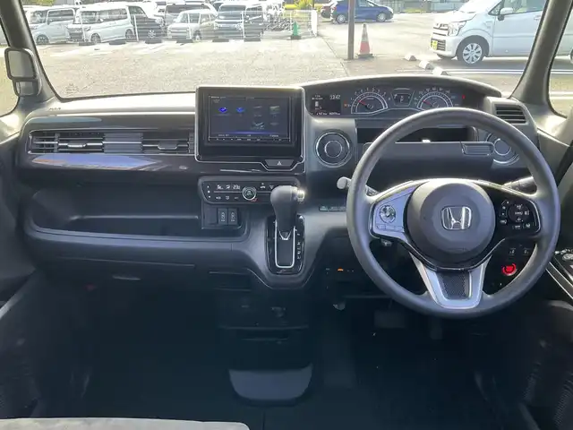 ホンダ Ｎ ＢＯＸ カスタム G L ホンダセンシング 滋賀県 2019(平31)年 6.3万km プラチナホワイトパール パナソニックメモリーナビ（CN-RE05D）/・Bluetooth・フルセグTV/バックモニター/ホンダセンシング/・安全運転支援システム/両側パワースライドドア/純正LEDヘッドライト/純正LEDフォグライト/オートライト/ビルトインETC/リアサンシェード/充電用USBポート/電動格納ウィンカーミラー/純正14AW/プッシュスタート/スマートキー/純正マット/バイザー/取説/保証証/スペアキー