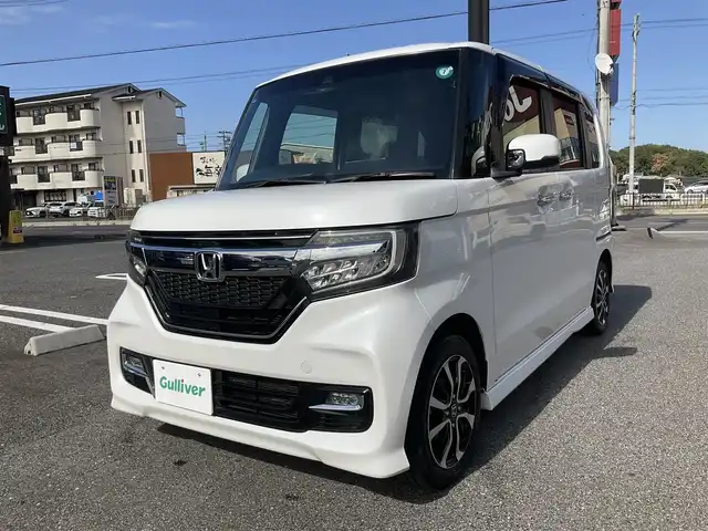 ホンダ Ｎ ＢＯＸ カスタム G L ホンダセンシング 滋賀県 2019(平31)年 6.3万km プラチナホワイトパール パナソニックメモリーナビ（CN-RE05D）/・Bluetooth・フルセグTV/バックモニター/ホンダセンシング/・安全運転支援システム/両側パワースライドドア/純正LEDヘッドライト/純正LEDフォグライト/オートライト/ビルトインETC/リアサンシェード/充電用USBポート/電動格納ウィンカーミラー/純正14AW/プッシュスタート/スマートキー/純正マット/バイザー/取説/保証証/スペアキー