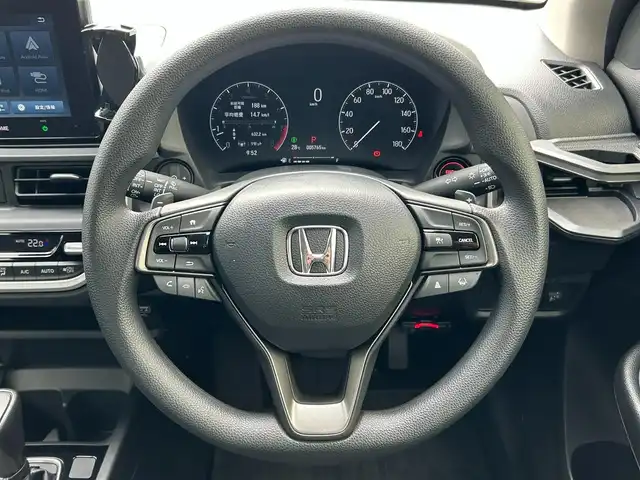 ホンダ ＷＲ－Ｖ X 滋賀県 2024(令6)年 0.6万km クリスタルブラックパール 純正フロントグリル/スタッドレスタイヤ積込（純正ホイールキャップ付）/8インチディスプレイオーディオ/バックカメラ/ETC/ドライブレコーダー/ホンダセンシング/・踏み間違い防止アシスト/・プリクラッシュブレーキアシスト/・ヒルスタート（坂道発進）アシスト/・TCS（トラクションコントロールシステム）/・VDC（ビークルダイナミクスコントロール）/・レーンキープアシスト/・車間自動制御システム/・ASCD（オートスピードコントロール装置）/・ABS（アンチロックブレーキシステム）/・コーナー・バックセンサー（ソナー）/・標識検知機能/・盗難防止アラーム/電動格納ミラー/オートライト/LEDヘッドライト/ヘッドライトレベライザー/オートエアコン/スマートキー/スペアキー/プッシュスタート/スマホホルダー/純正ゴムマット/ドアバイザー