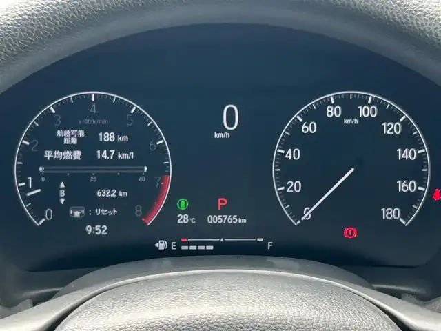 ホンダ ＷＲ－Ｖ X 滋賀県 2024(令6)年 0.6万km クリスタルブラックパール 純正フロントグリル/スタッドレスタイヤ積込（純正ホイールキャップ付）/8インチディスプレイオーディオ/バックカメラ/ETC/ドライブレコーダー/ホンダセンシング/・踏み間違い防止アシスト/・プリクラッシュブレーキアシスト/・ヒルスタート（坂道発進）アシスト/・TCS（トラクションコントロールシステム）/・VDC（ビークルダイナミクスコントロール）/・レーンキープアシスト/・車間自動制御システム/・ASCD（オートスピードコントロール装置）/・ABS（アンチロックブレーキシステム）/・コーナー・バックセンサー（ソナー）/・標識検知機能/・盗難防止アラーム/電動格納ミラー/オートライト/LEDヘッドライト/ヘッドライトレベライザー/オートエアコン/スマートキー/スペアキー/プッシュスタート/スマホホルダー/純正ゴムマット/ドアバイザー