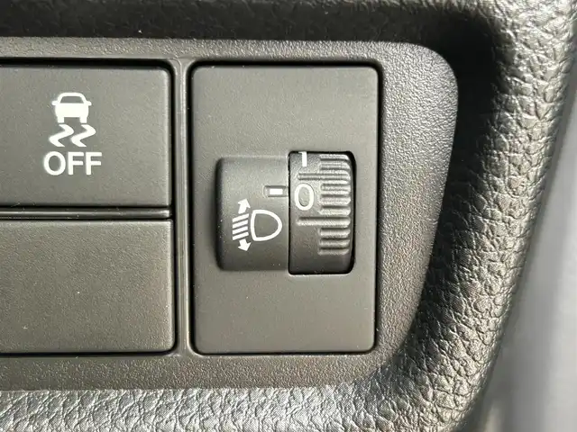ホンダ ＷＲ－Ｖ X 滋賀県 2024(令6)年 0.6万km クリスタルブラックパール 純正フロントグリル/スタッドレスタイヤ積込（純正ホイールキャップ付）/8インチディスプレイオーディオ/バックカメラ/ETC/ドライブレコーダー/ホンダセンシング/・踏み間違い防止アシスト/・プリクラッシュブレーキアシスト/・ヒルスタート（坂道発進）アシスト/・TCS（トラクションコントロールシステム）/・VDC（ビークルダイナミクスコントロール）/・レーンキープアシスト/・車間自動制御システム/・ASCD（オートスピードコントロール装置）/・ABS（アンチロックブレーキシステム）/・コーナー・バックセンサー（ソナー）/・標識検知機能/・盗難防止アラーム/電動格納ミラー/オートライト/LEDヘッドライト/ヘッドライトレベライザー/オートエアコン/スマートキー/スペアキー/プッシュスタート/スマホホルダー/純正ゴムマット/ドアバイザー
