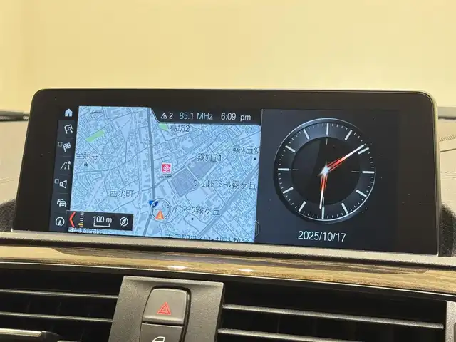 ＢＭＷ １１８ｄ ファッショニスタ 福岡県 2019(平31)年 1.9万km ミネラルホワイト オイスターレザー　/純正ナビ　/Ｂｌｕｅｔｏｏｔｈ　/Ｂカメラ　/ＡＣＣ　/アンビエントライト　/電動フロントシート　/コンフォートアクセス　/シートヒーター　/前後ドライブレコーダー　/ＥＴＣ　/純正１７インチＡＷ