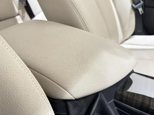 ＢＭＷ １１８ｄ ファッショニスタ 福岡県 2019(平31)年 1.9万km ミネラルホワイト オイスターレザー　/純正ナビ　/Ｂｌｕｅｔｏｏｔｈ　/Ｂカメラ　/ＡＣＣ　/アンビエントライト　/電動フロントシート　/コンフォートアクセス　/シートヒーター　/前後ドライブレコーダー　/ＥＴＣ　/純正１７インチＡＷ