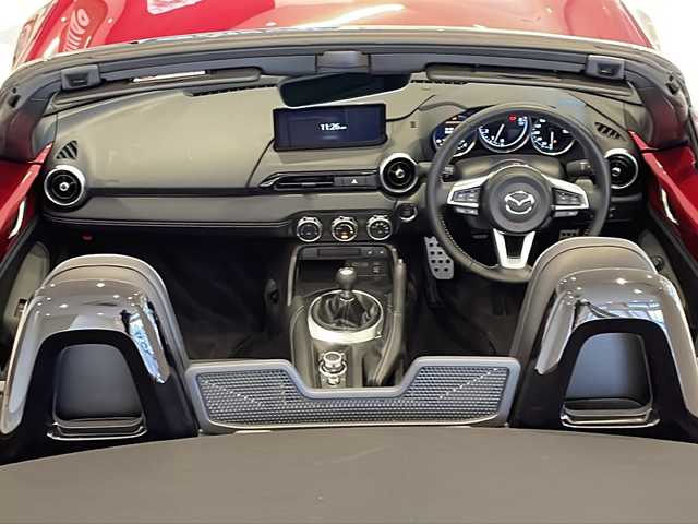 マツダ ロードスター RS 福井県 2024(令6)年 1万km ソウルレッドクリスタルM 純正8.8インチディスプレイオーディオ/フルセグTV/BT/USB/バックカメラ/BOSEサウンドシステム/i-ACTIVSENSE/・レーダークルーズコントロール/・ブラインドスポットモニタリング/・車線逸脱警報システム/・後側方接近車両検知/・スマートブレーキサポート/・交通標識認識システム/・ハイビームコントロールシステム/ハーフレザーシート/シートヒーター/オートライト/LEDヘッドライト/純正16インチアルミホイール/プッシュスタート/スマートキー