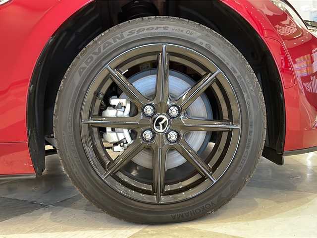 マツダ ロードスター RS 福井県 2024(令6)年 1万km ソウルレッドクリスタルM 純正8.8インチディスプレイオーディオ/フルセグTV/BT/USB/バックカメラ/BOSEサウンドシステム/i-ACTIVSENSE/・レーダークルーズコントロール/・ブラインドスポットモニタリング/・車線逸脱警報システム/・後側方接近車両検知/・スマートブレーキサポート/・交通標識認識システム/・ハイビームコントロールシステム/ハーフレザーシート/シートヒーター/オートライト/LEDヘッドライト/純正16インチアルミホイール/プッシュスタート/スマートキー