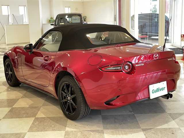 マツダ ロードスター RS 福井県 2024(令6)年 1万km ソウルレッドクリスタルM 純正8.8インチディスプレイオーディオ/フルセグTV/BT/USB/バックカメラ/BOSEサウンドシステム/i-ACTIVSENSE/・レーダークルーズコントロール/・ブラインドスポットモニタリング/・車線逸脱警報システム/・後側方接近車両検知/・スマートブレーキサポート/・交通標識認識システム/・ハイビームコントロールシステム/ハーフレザーシート/シートヒーター/オートライト/LEDヘッドライト/純正16インチアルミホイール/プッシュスタート/スマートキー