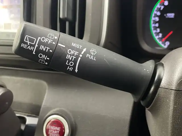 ホンダ Ｎ ＯＮＥ G 埼玉県 2013(平25)年 3万km プレミアムホワイトパール 社外SDナビ/　（FM/AM/CD/DVD/AUX/iPod）/ワンセグテレビ/プッシュスタート/スマートキー/フロアマット/ドアバイザー/電動格納ミラー