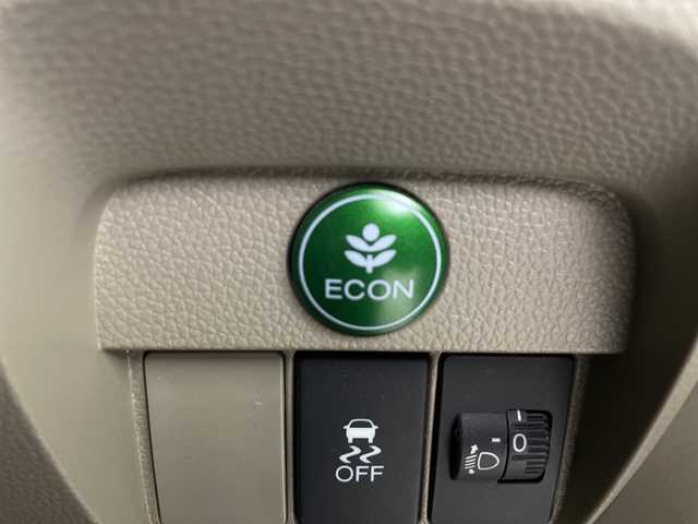 ホンダ Ｎ ＯＮＥ G 埼玉県 2013(平25)年 3万km プレミアムホワイトパール 社外SDナビ/　（FM/AM/CD/DVD/AUX/iPod）/ワンセグテレビ/プッシュスタート/スマートキー/フロアマット/ドアバイザー/電動格納ミラー