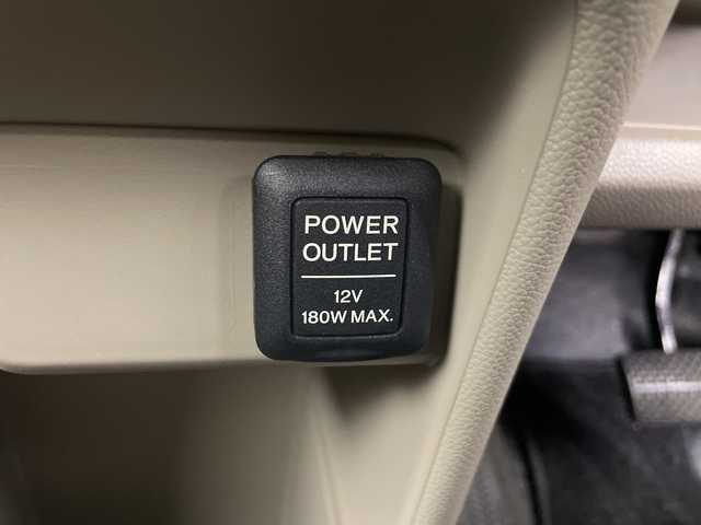 ホンダ Ｎ ＯＮＥ G 埼玉県 2013(平25)年 3万km プレミアムホワイトパール 社外SDナビ/　（FM/AM/CD/DVD/AUX/iPod）/ワンセグテレビ/プッシュスタート/スマートキー/フロアマット/ドアバイザー/電動格納ミラー