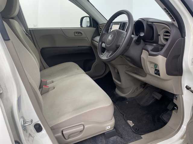 ホンダ Ｎ ＯＮＥ G 埼玉県 2013(平25)年 3万km プレミアムホワイトパール 社外SDナビ/　（FM/AM/CD/DVD/AUX/iPod）/ワンセグテレビ/プッシュスタート/スマートキー/フロアマット/ドアバイザー/電動格納ミラー